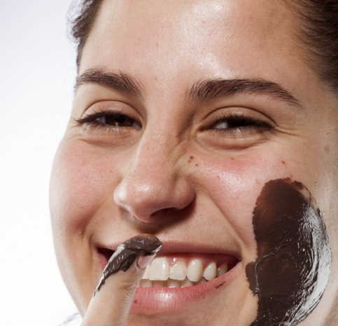 DIY cocoa face masks